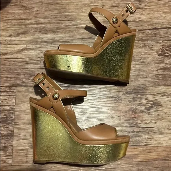 - Authentic Louis Vuitton Tan Leather Metallic Wedge Sandals Size 38