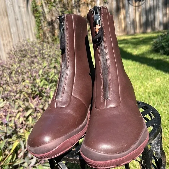 ▶️ Camper ◀️ Goretex Waterproof Boots, Michelin Traction Brown/ Maroon,