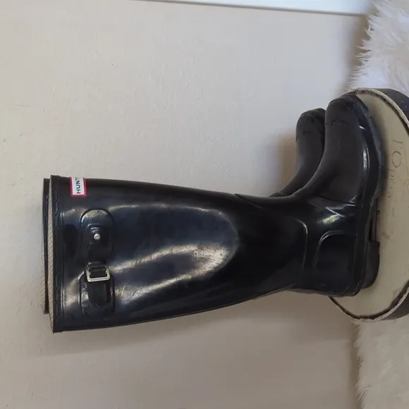 - Hunter Original Black Glossy Outdoor Rain Boots.