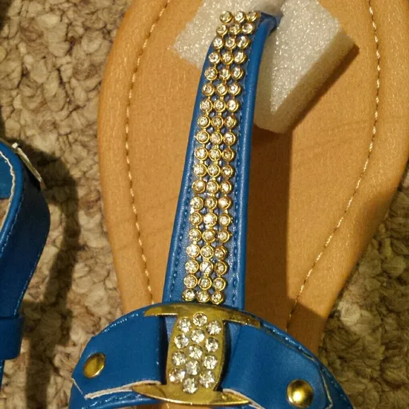 🇺🇦 Rhinestone T-strap Slide Sandals/Brand new in box