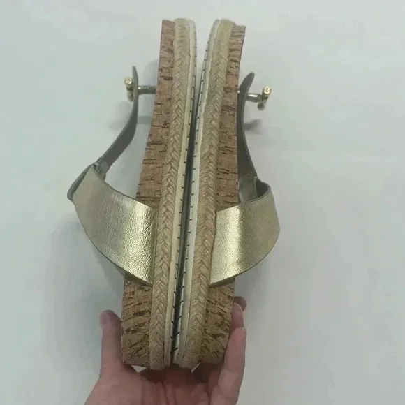 • Tory Burch • Women’s T Strap Birkenstock Style Sandals Gold / Brown 8
