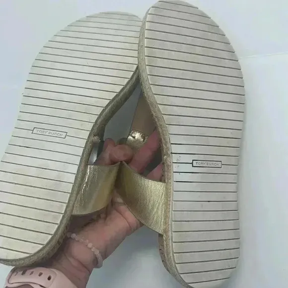 • Tory Burch • Women’s T Strap Birkenstock Style Sandals Gold / Brown 8