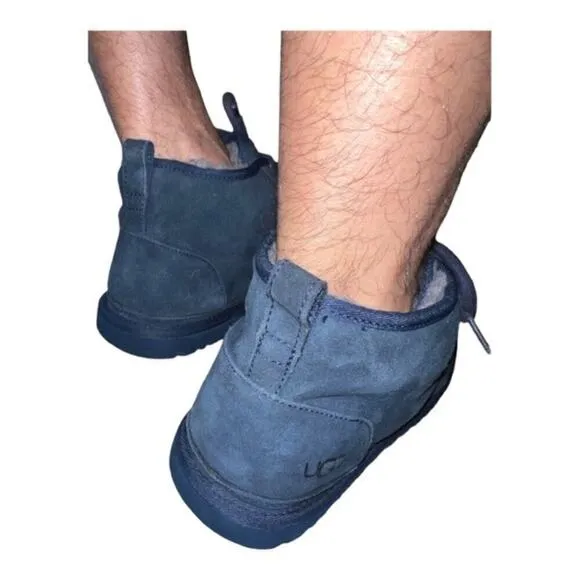 ▶️ Ugg ◀️ Deep Ocean Neumel - iconic heritage chukka.