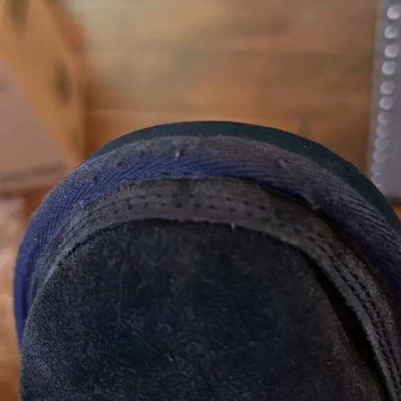 ▶️ Ugg ◀️ Deep Ocean Neumel - iconic heritage chukka.