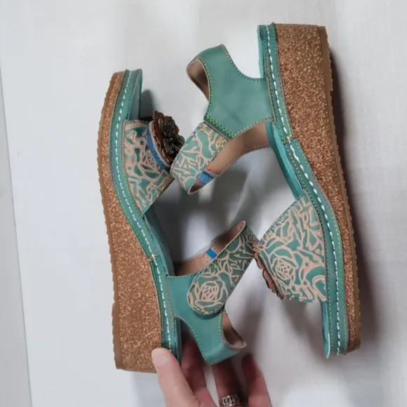 05400 L'Artiste by Spring Step teal &quot;Cuteness&quot; leather Sandals 40 9 NIB