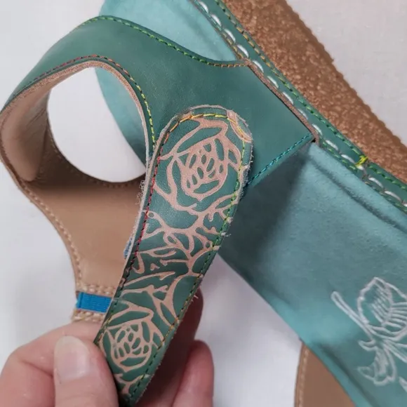 05400 L'Artiste by Spring Step teal &quot;Cuteness&quot; leather Sandals 40 9 NIB