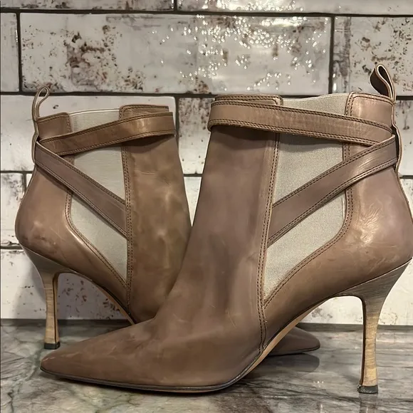 $1495 Manolo Blahnik Brown Heeled Boots with Ankle Strap Size 38/7.5