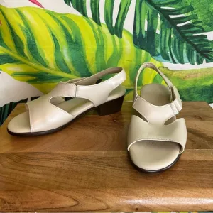 $155 SAS 6.5W Suntimer Pearl Bone Comfortable Cream Spring Summer Heeled Sandals
