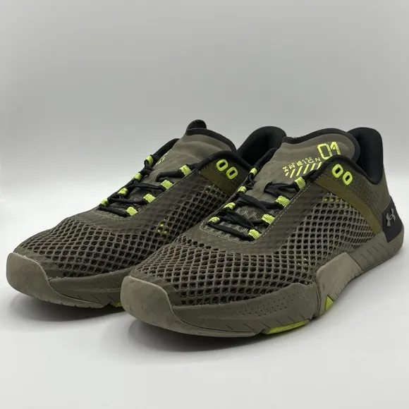 [3025052-300] Mens Under Armour TriBase Reign 4 Size 9.5