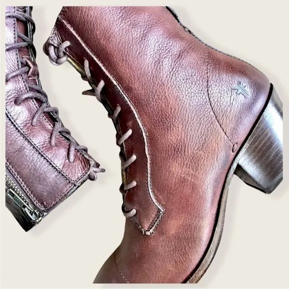 $365 Frye Courtney Brown Leather Lace Up Low Heeled Comfy Casual Ankle Bootie