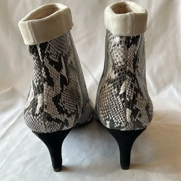 42 Gold Ojai Snakeskin Print Pointed Toe Heeled Leather Ankle Boot-Size 6.5 NWOB