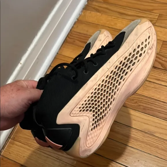 Adidas ANTHONY EDWARDS 1 WITH LOVE BASKETBALL SHOES