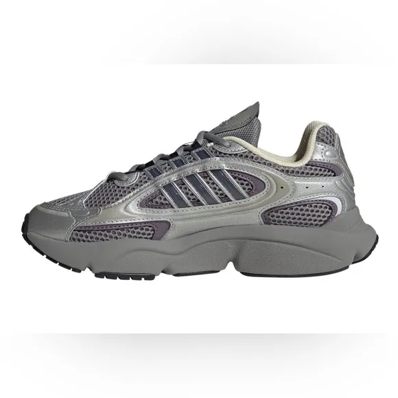 Adidas‎ Ozmillen shoes size 7.5