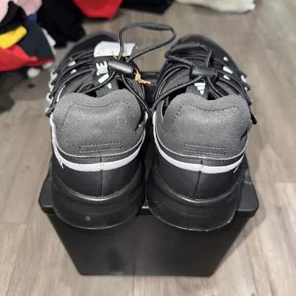 Adidas Terrex Voyager Travel Shoes, Core Black/Chalk White/Grey Two sz. 10.5 New