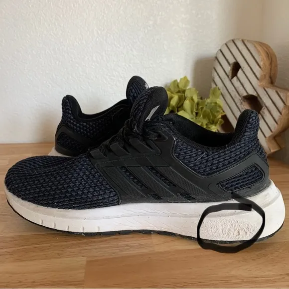 Adidas Ultimashow Running Black Mens Shoes size 8
