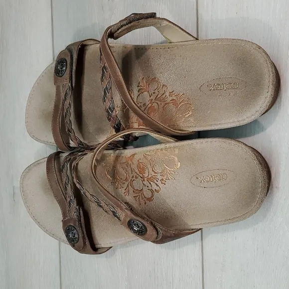 Aetrex Womens Braided Comfort Leather Wedge Sandals Slide  shoes sz 11