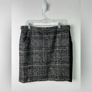 AKRIS Punto Plaid Wool Skirt