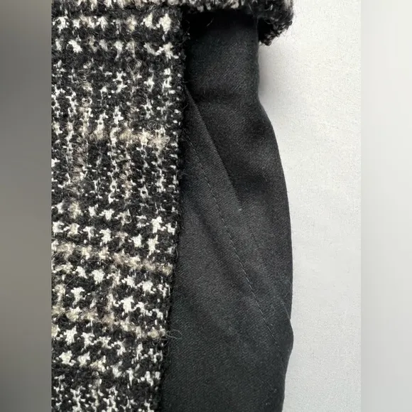 AKRIS Punto Plaid Wool Skirt