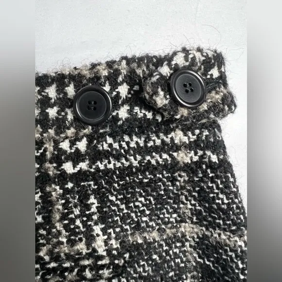 AKRIS Punto Plaid Wool Skirt