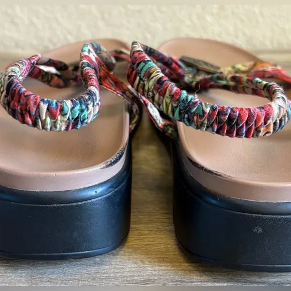 Alegria Roz Get Away Tan Tropical Print Sandals