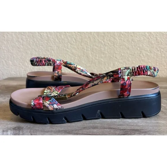 Alegria Roz Get Away Tan Tropical Print Sandals