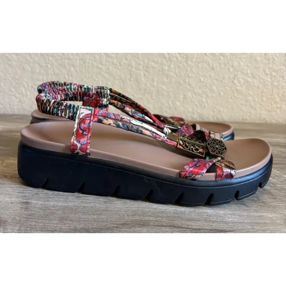 Alegria Roz Get Away Tan Tropical Print Sandals