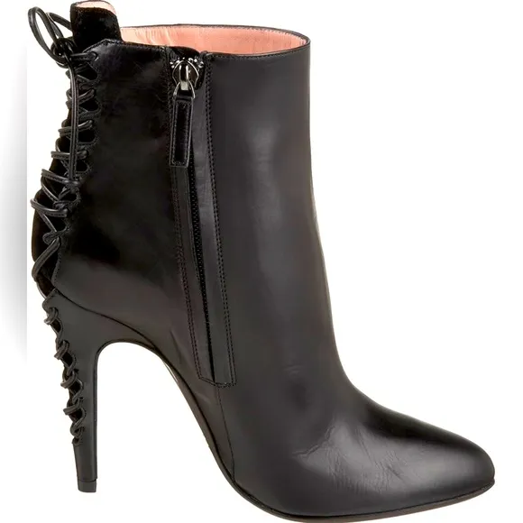 Alexandra Nèel 326 Black Leather Heeled Boot Size 37 in GUC — Made in Italy