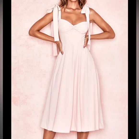 Alicia Dress Blush | House of CB | S