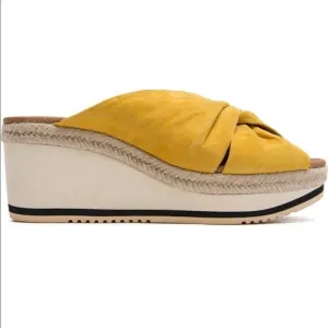 Andre Assous prune suede espadrille wedge sandals size 7