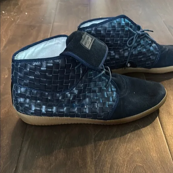 Android HommeBlue Textured Chukka Boots