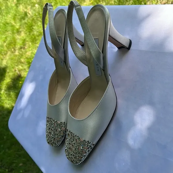 Anne Klein, Vintage Silver Slingback with Rhinestone filled Toe. 9M