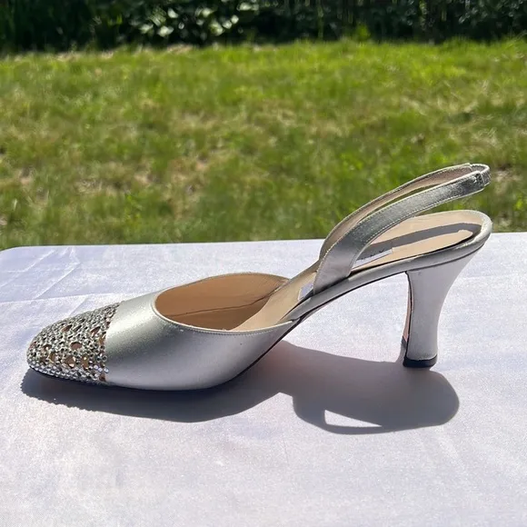 Anne Klein, Vintage Silver Slingback with Rhinestone filled Toe. 9M