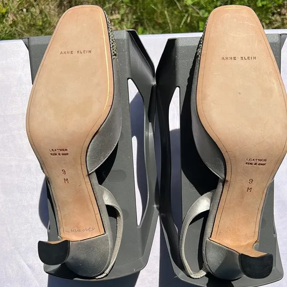 Anne Klein, Vintage Silver Slingback with Rhinestone filled Toe. 9M