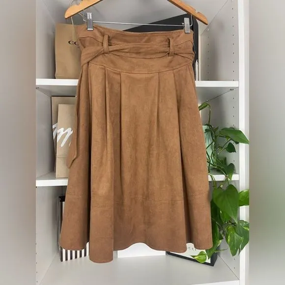 Anthropologie Akemi   Kin Suede Carmel faux suede midi Skirt. 14
