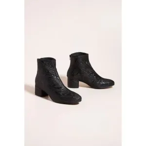 Anthropologie Joyeux Textured Ankle Boot Size 38EU. Sho5