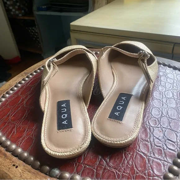 Aqua Women's Gigii Pointed Toe Slip On Buckled Flats  size 7.5
