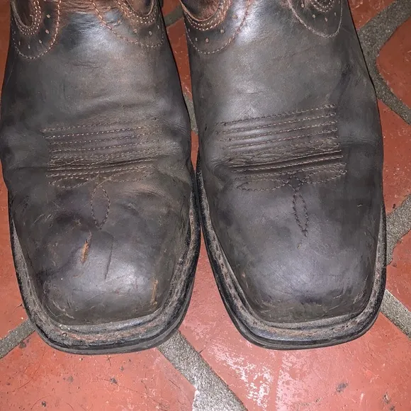 Ariat 10.5 Steel toe work boots
