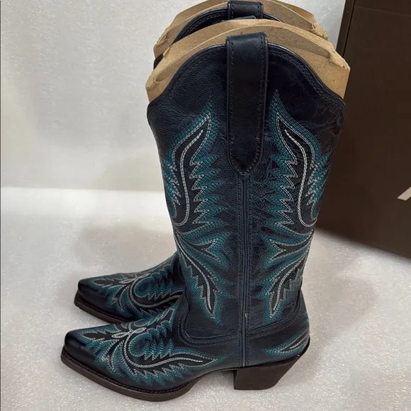 Ariat Round Up Collins Boots Fresh Denim size 5 New