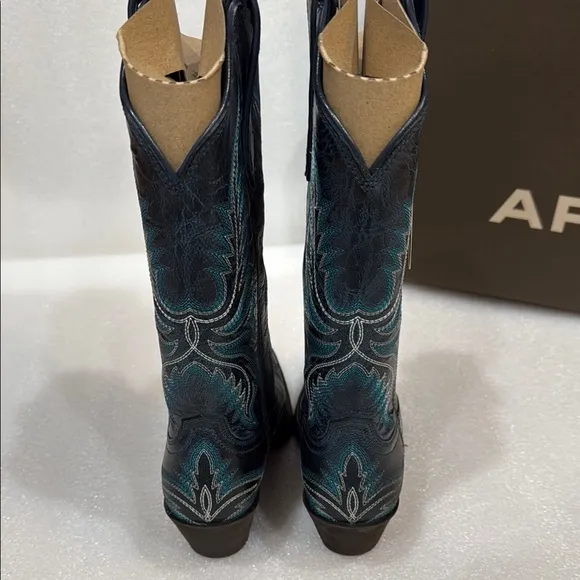 Ariat Round Up Collins Boots Fresh Denim size 5 New
