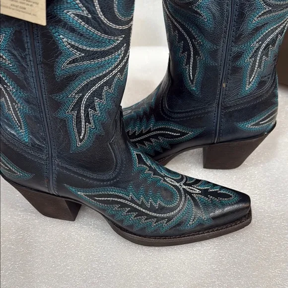 Ariat Round Up Collins Boots Fresh Denim size 5 New