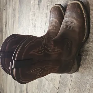 Ariat Sport Outdoor Distresssed Western Boots