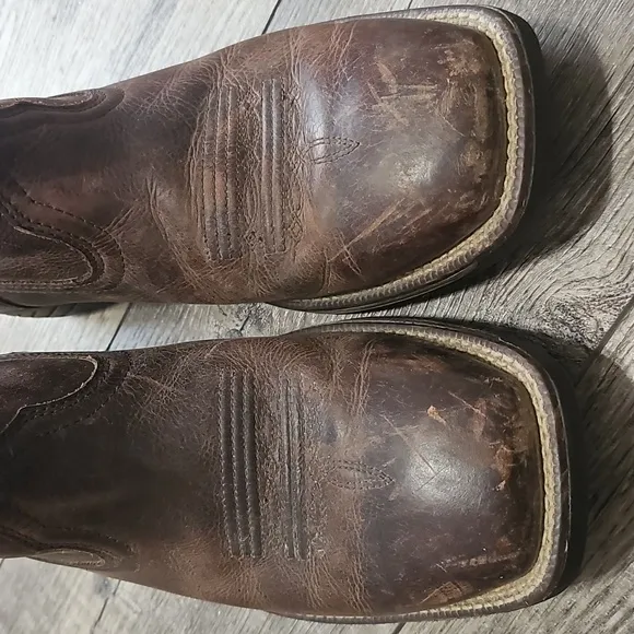 Ariat Sport Outdoor Distresssed Western Boots