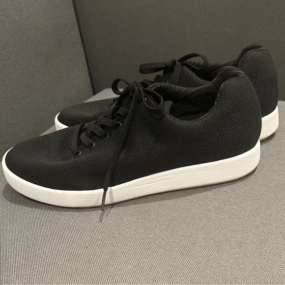 Atoms Model 000 Size 10.25
