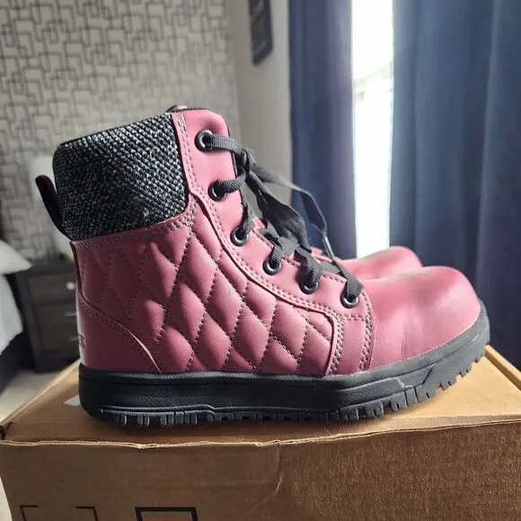 Avenger work boots Metro 8&quot;