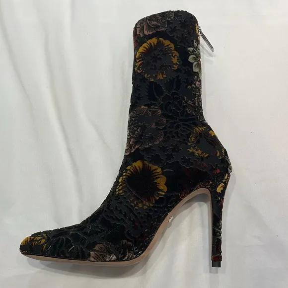 Badgley Mischka Velvet Floral Boots Mid Calf Womens Size 6 US