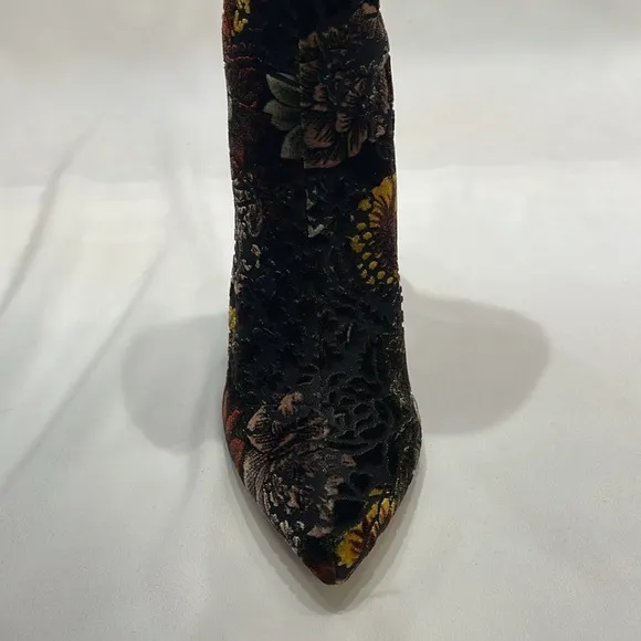 Badgley Mischka Velvet Floral Boots Mid Calf Womens Size 6 US
