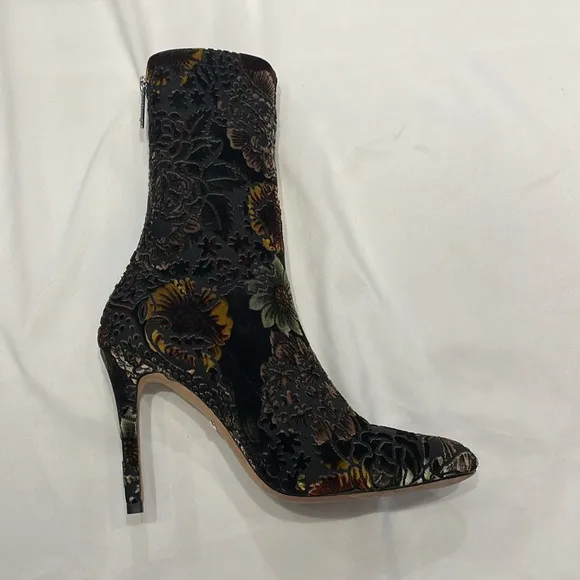 Badgley Mischka Velvet Floral Boots Mid Calf Womens Size 6 US