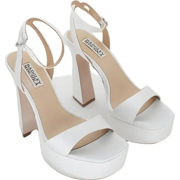 Badgley Mischka Women's Caia Sandals in Elegant White, Size 6.5