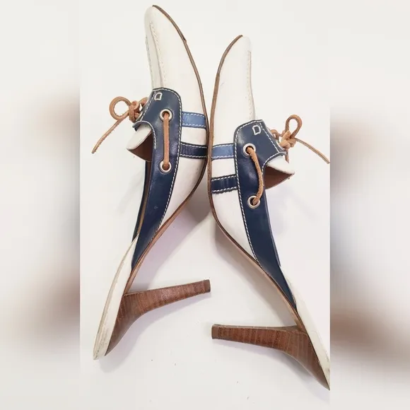 Balenciaga white and Navy Blue mules Heels with Bow  and Pointed Toe size 40