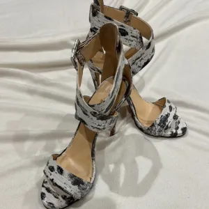 Barneys, New York, Vero Cuoio Stylish Black and White Women's Heels